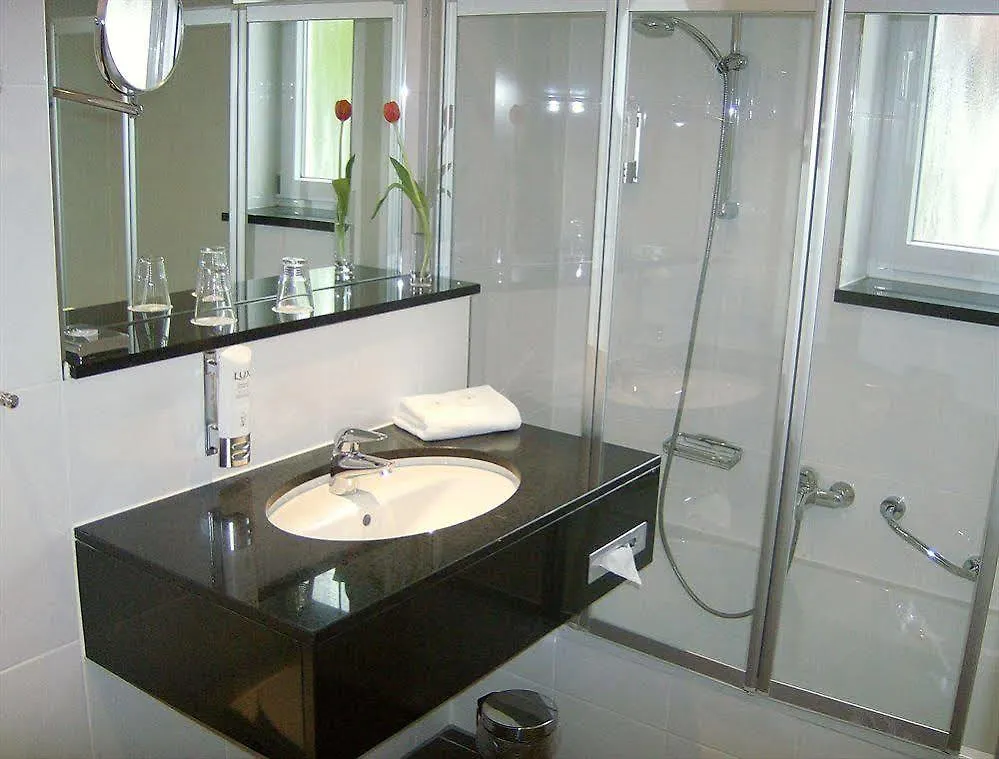 ***  Ramada By Wyndham Muenchen Airport Hotell Schwaig bei Nürnberg Tyskland